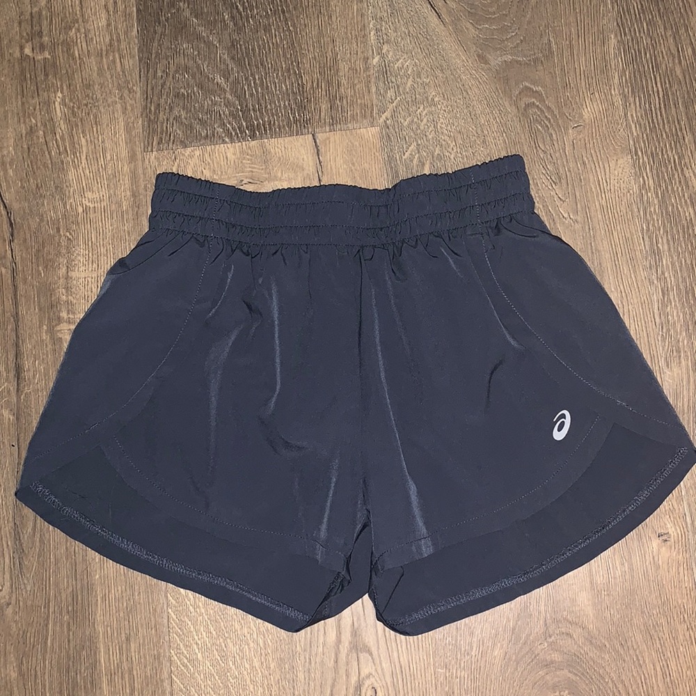 Grey women’s shorts